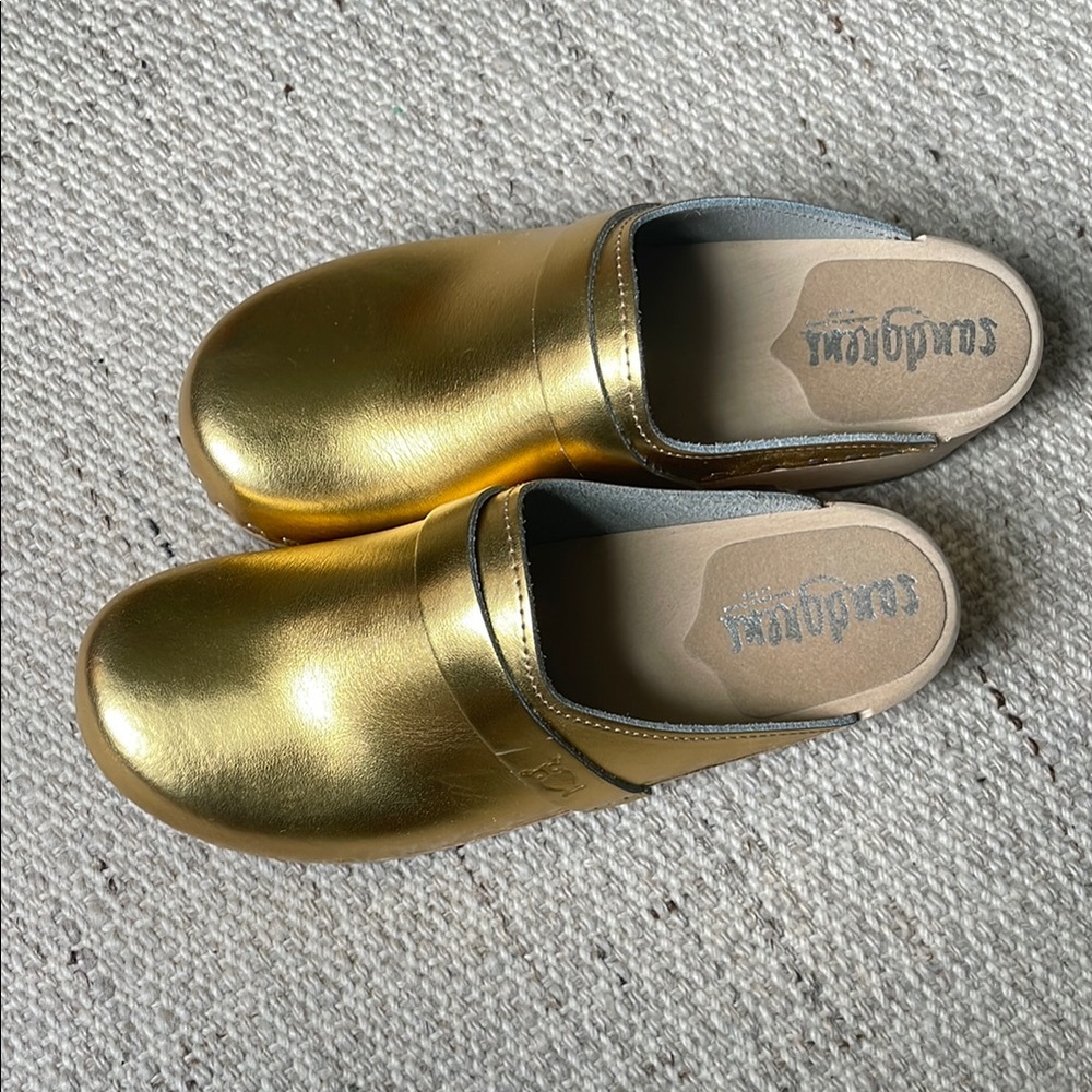 Sandgrens gold clogs, size 38